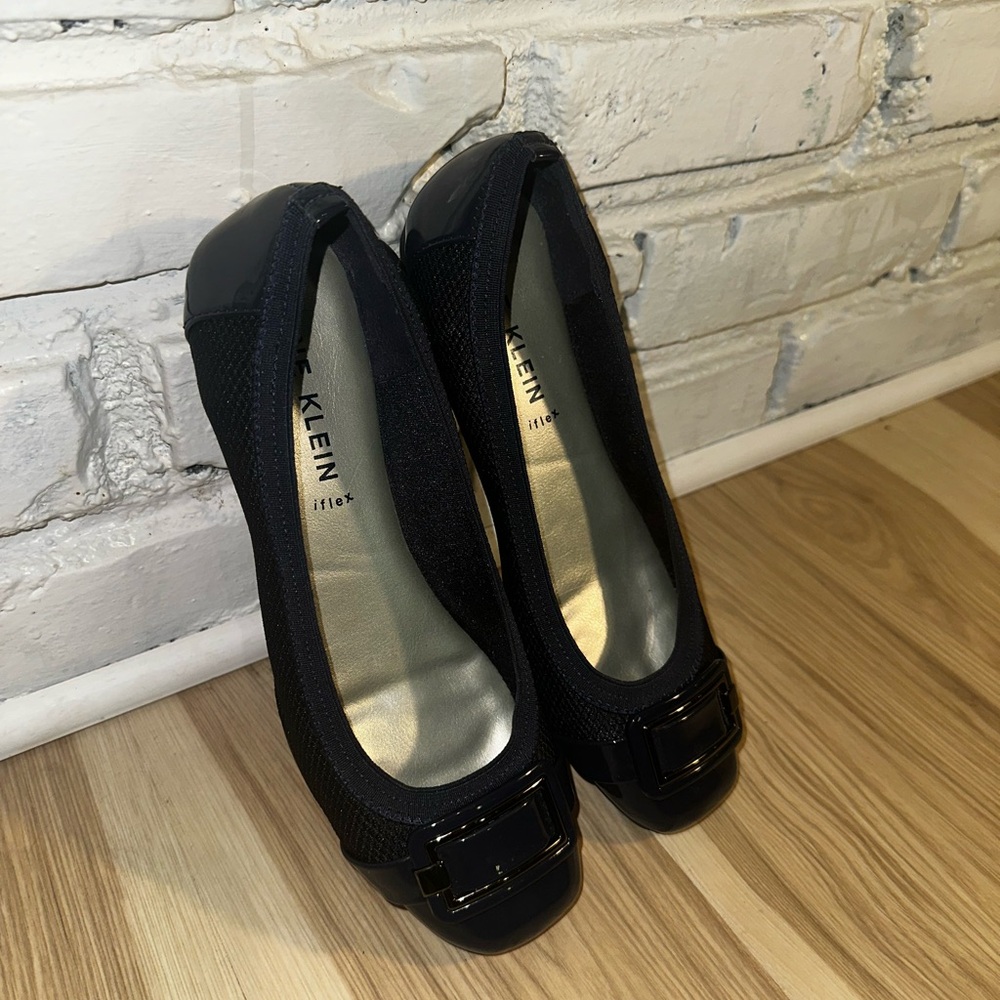 Anne Klein Size 8 Women's Navy Solid Slip On Shoes